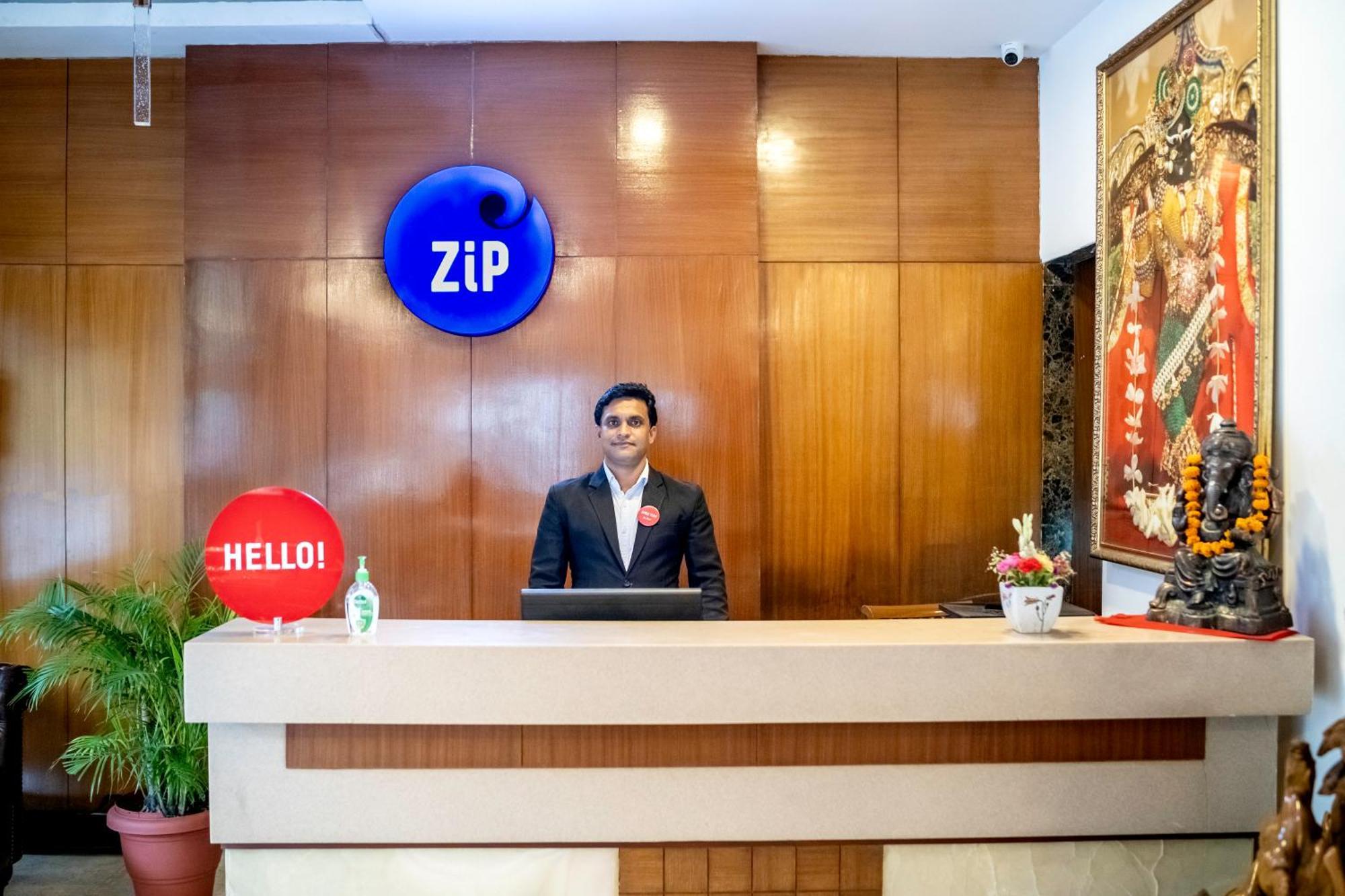 Zip By Spree Hotels Delhi Greater Kailash Yeni Delhi Dış mekan fotoğraf